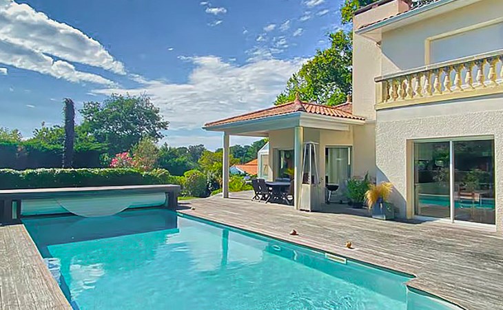 Belle maison avec piscine 1