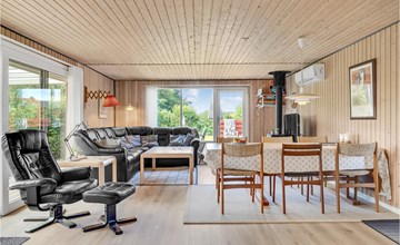 Gorgeous home in Bogense with kitchen 3