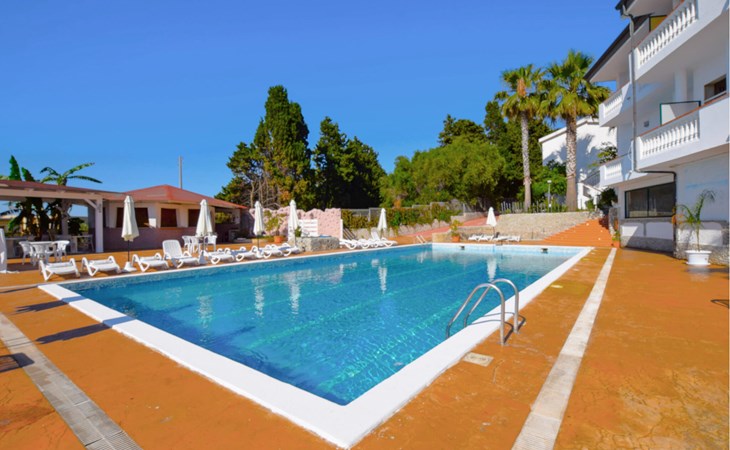 1 bedroom beautiful apartment in Parghelia 1