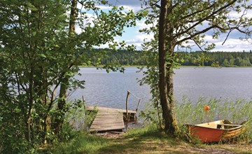Lovely home in Länghem with lake view 2