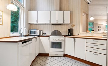 "Emmie" - 1.2km from the sea 2