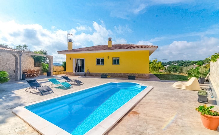 4 bedroom stunning home in Vidreres 1