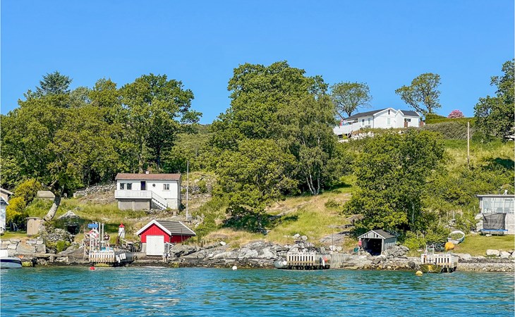 Beautiful home in Rennesøy with WiFi 1