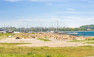 "Elisabeta" - 60m from the sea 3