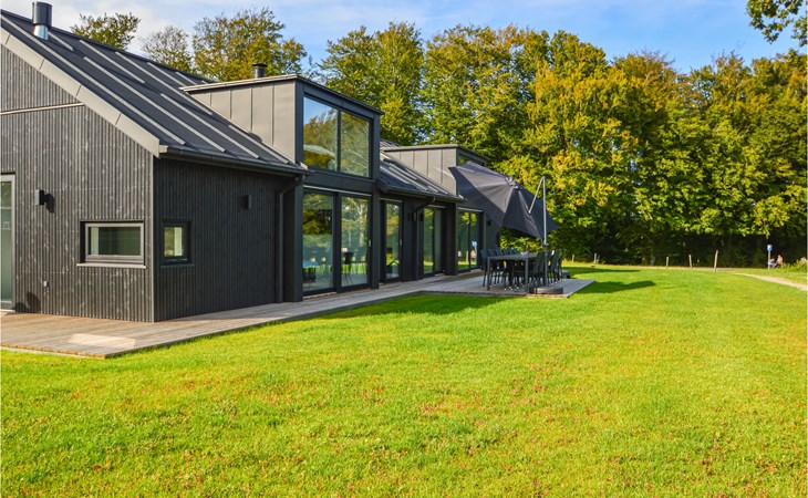 Stunning home in Haderslev with kitchen 1