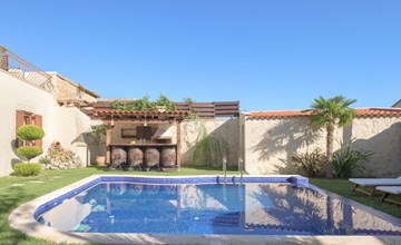 Nicole Villa - "Kostenloser" beheizter Pool, Village Escape 2