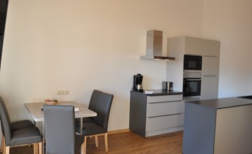 Uitzicht op de bergen met sauna 2