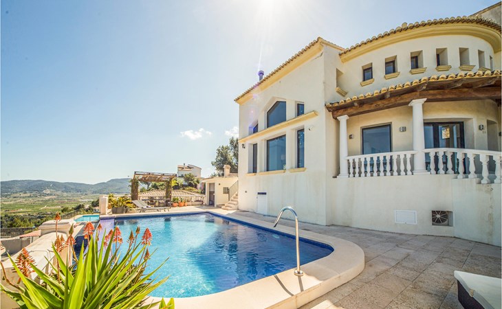 Amazing home in Ador with kitchenette 1