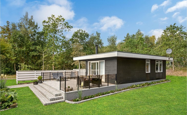 Beautiful home in Aakirkeby with WiFi 1