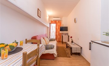 Awesome apartment in Biograd with WiFi 3