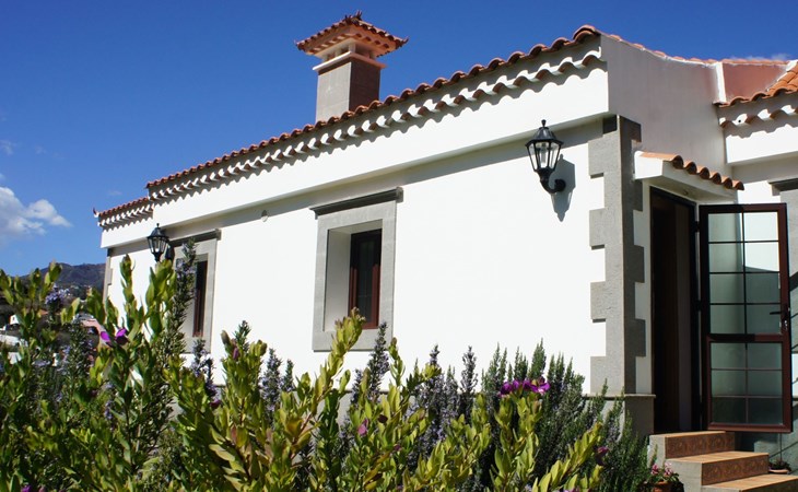 Villa Lucas mit Gartenterrasse und Schwimmbad 1