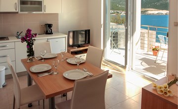 Stunning apartment in Klek with WiFi 2