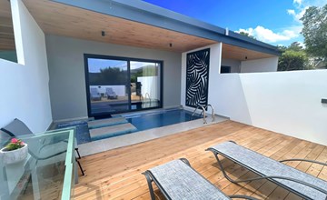 Canes Maxima Suite Privater Pool 3