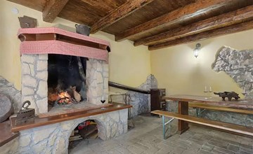4 bedroom stunning home in Labin 2