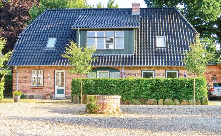 Cozy home in Gammelby with sauna 1