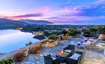 Du Lac Omega Villa Privater Pool 2