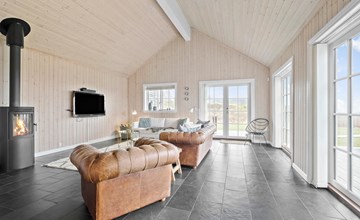 Gorgeous home in Fårevejle with kitchen 2