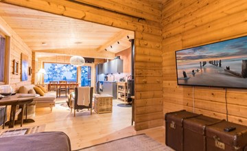 Kelokaltiokylän maja 22 2