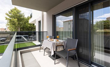 Cozy apartment in Podstrana with WiFi 2