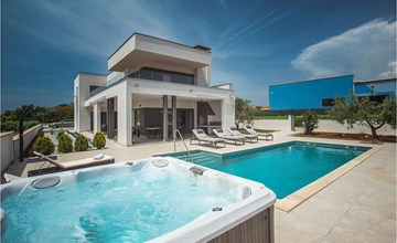 Villa Unique 3