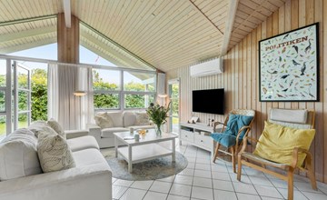 Gorgeous home in Humble with sauna 3