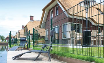 5 bedroom amazing home in Idskenhuizen 3