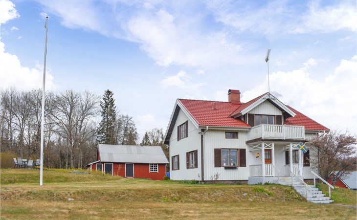 4 bedroom stunning home in åsenhöga 1