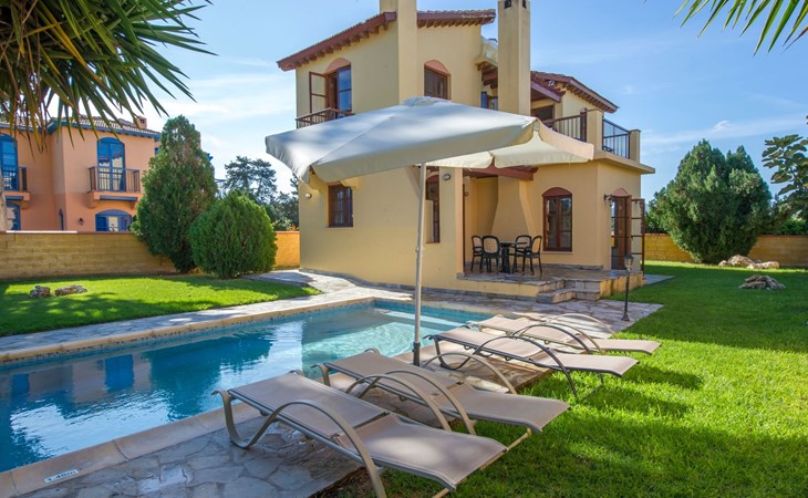 in Polis Chrysochous mit Offenem Kamin 1