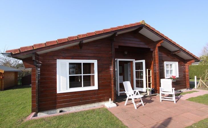 Beachpark 42 wooden chalet ideal for a beach holiday 1