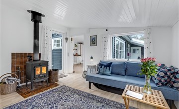2 bedroom nice home in Askeby 3