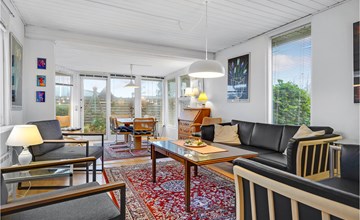 4 bedroom pet friendly home in Ebeltoft 2