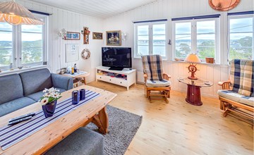 Nice home in Vesterøy with WiFi 3