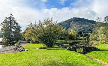 The Romantic Bothy 2
