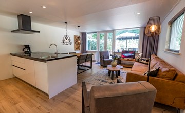 Bos Bungalow with Wellness 3