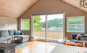 2 bedroom stunning home in Lyngdal 3