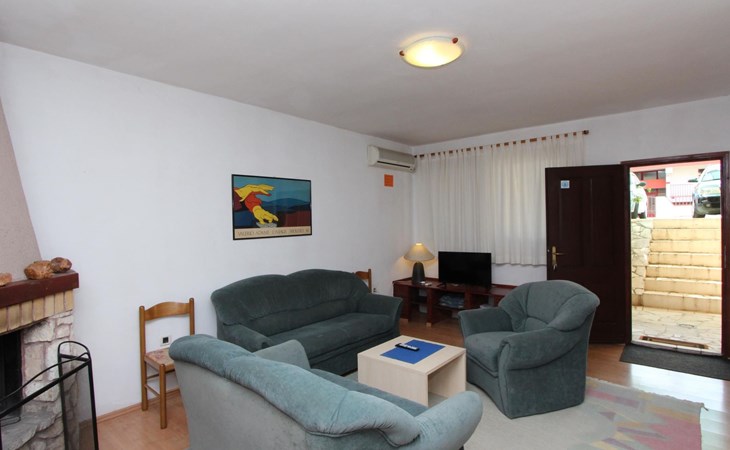 Nette Ferienwohnung in Rovinj mit Offenem Kamin 1