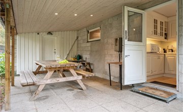 Awesome home in Væggerløse with kitchen 2