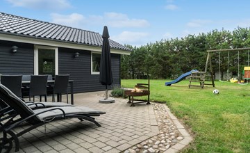 Lovely home in Ansager with WiFi 2