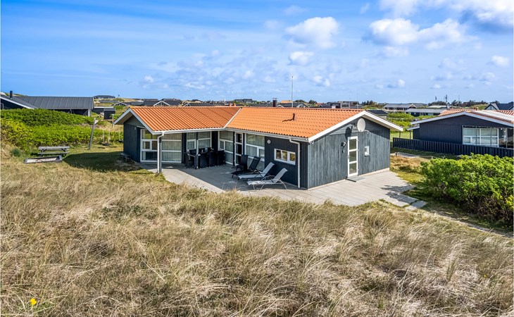 Gorgeous home in Hvide Sande with sauna 1