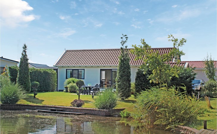 Awesome home in Sint-Annaland with WiFi 1