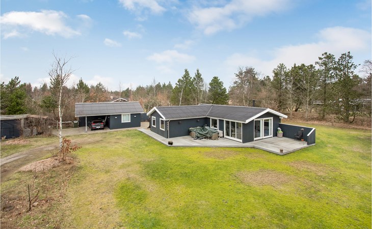 Gorgeous home in Strandby with kitchen 1