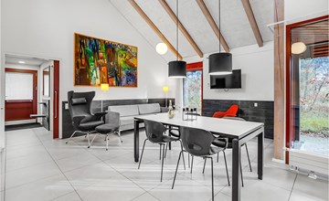 Nice home in Grenaa with WiFi 2