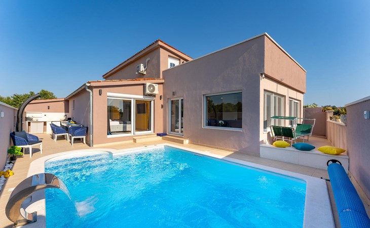 Lovely home in Peroj with sauna 1