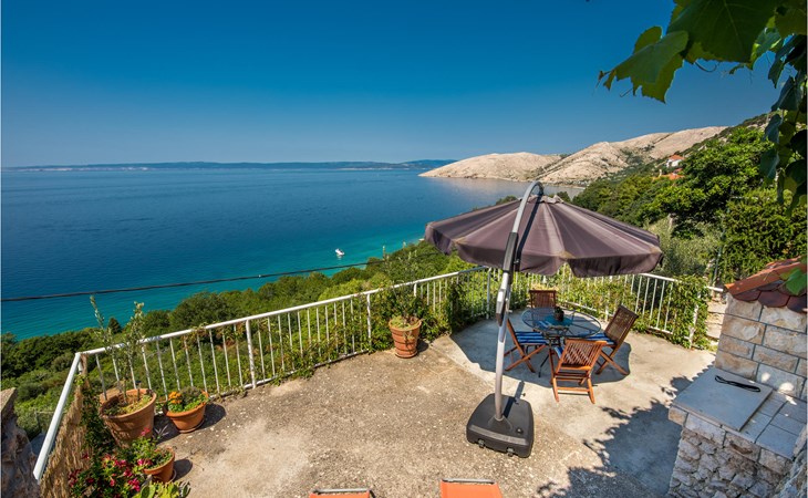 Stunning apartment in Stara Baska 1