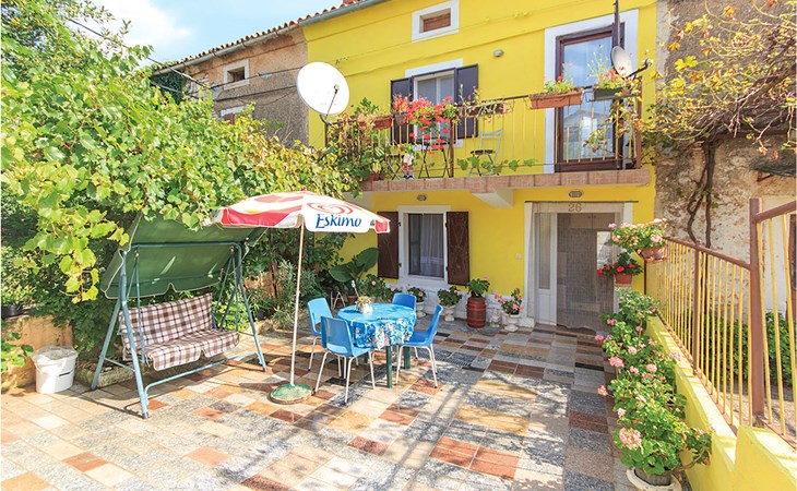 Gorgeous apartment in Selo Rakalj 1