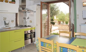 Lovely home in Gordes with kitchen 2