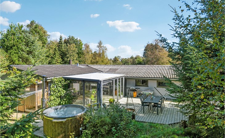 Awesome home in Sæby with WiFi 1