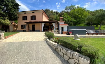 Tolles Ferienhaus in Supetarska Draga mit Garten 3