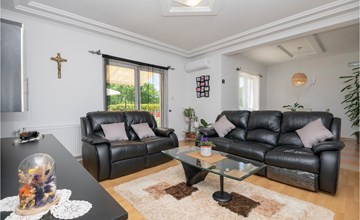 Lovely home in Vinjani Gornji 3