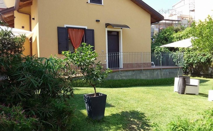 mit Terrasse, Garten und Grill 1